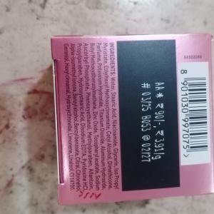 Pond's bright beauty